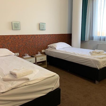 Motel Ruta 33 Arad Dış mekan fotoğraf