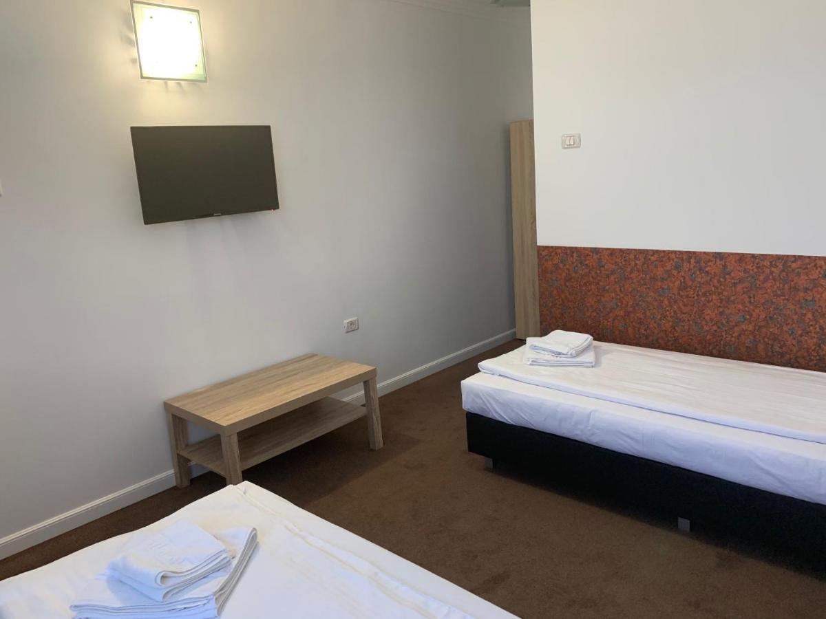 Motel Ruta 33 Arad Dış mekan fotoğraf